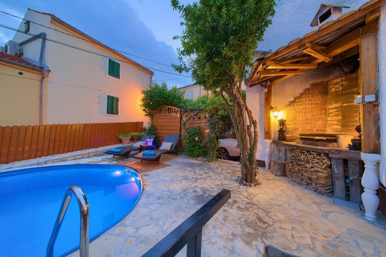 Holiday Home Traum Đảo Krk Ngoại thất bức ảnh