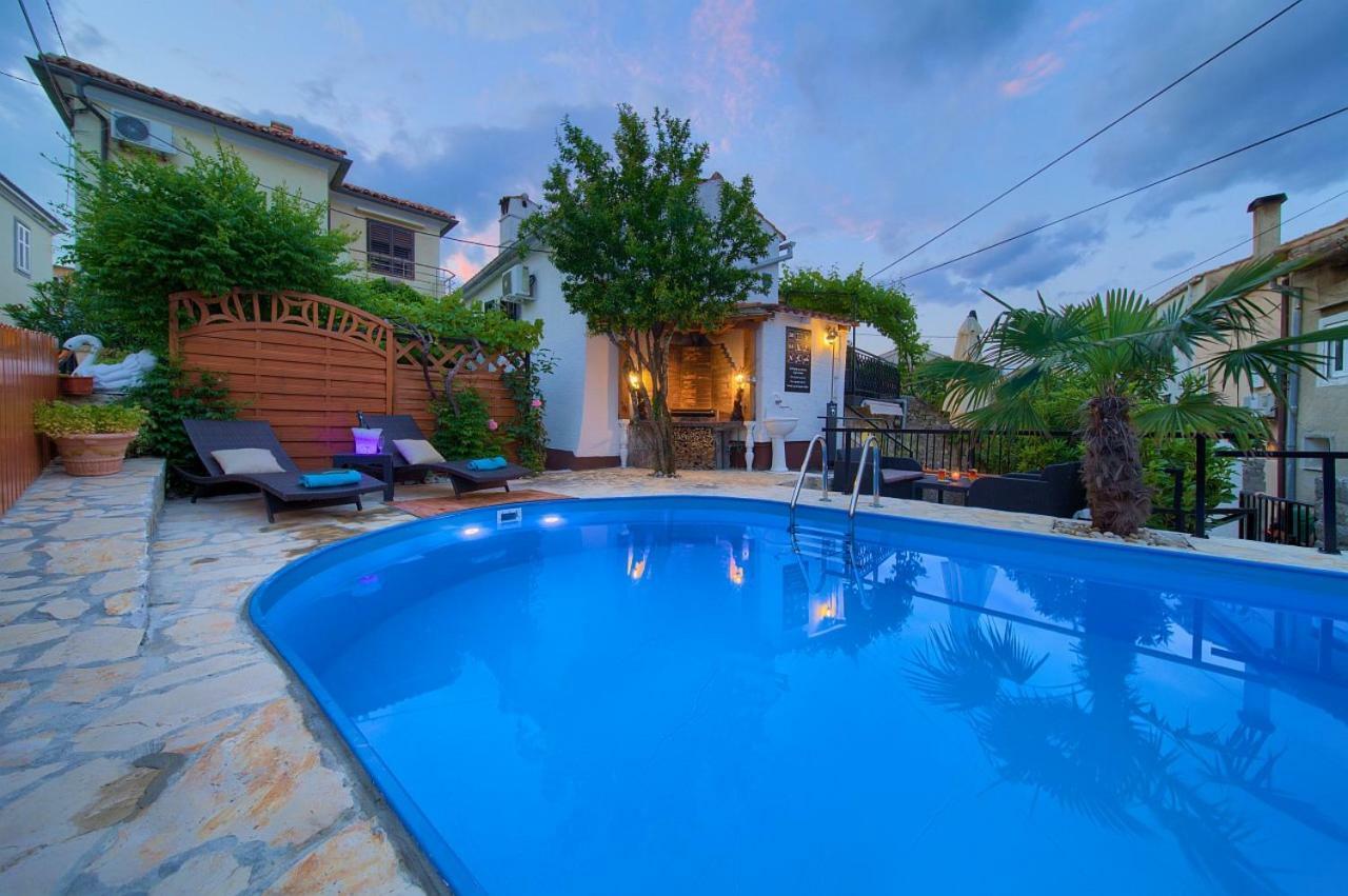 Holiday Home Traum Đảo Krk Ngoại thất bức ảnh