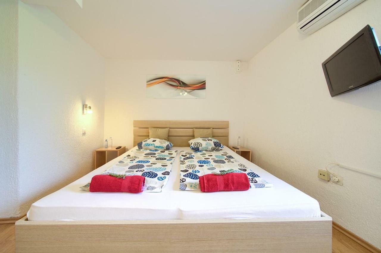 Holiday Home Traum Đảo Krk Ngoại thất bức ảnh