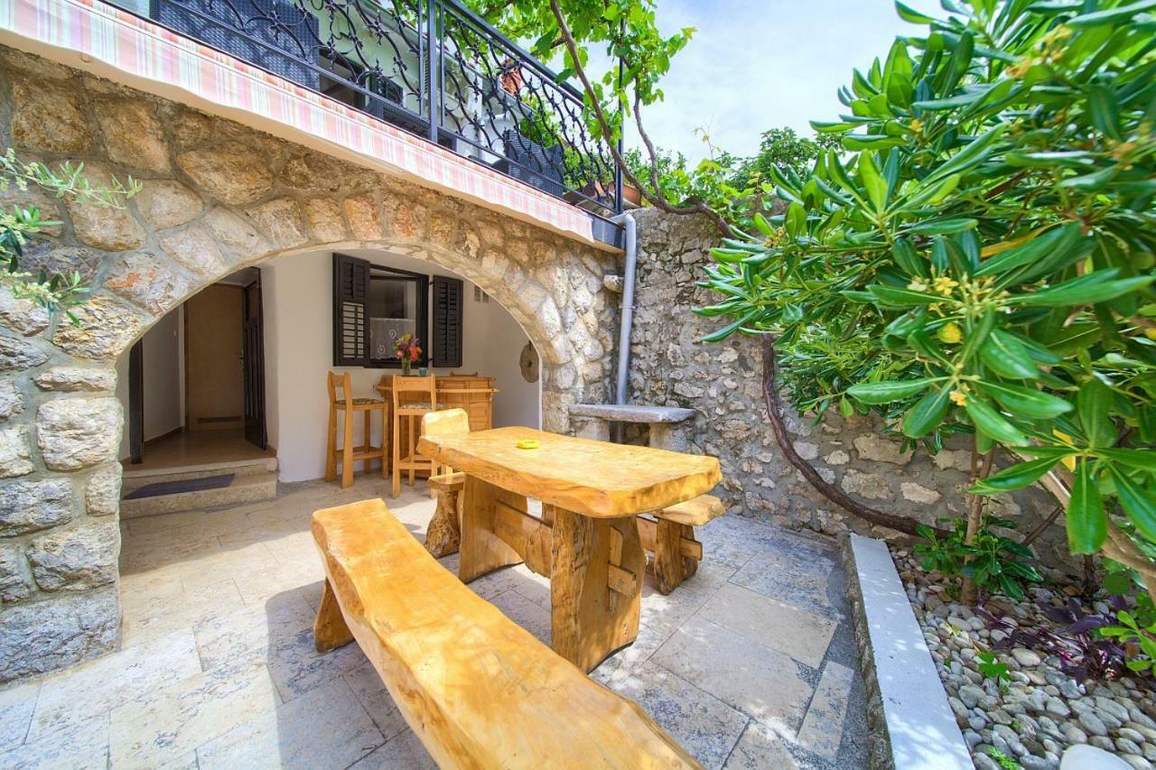 Holiday Home Traum Đảo Krk Ngoại thất bức ảnh